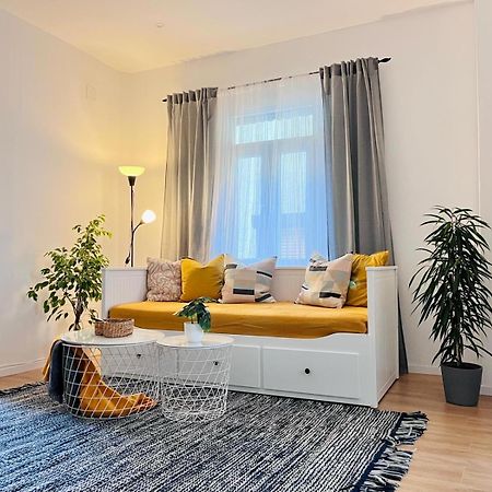 -1-Zentral-Traumwohnung-Rhein オーバーヴェセル エクステリア 写真