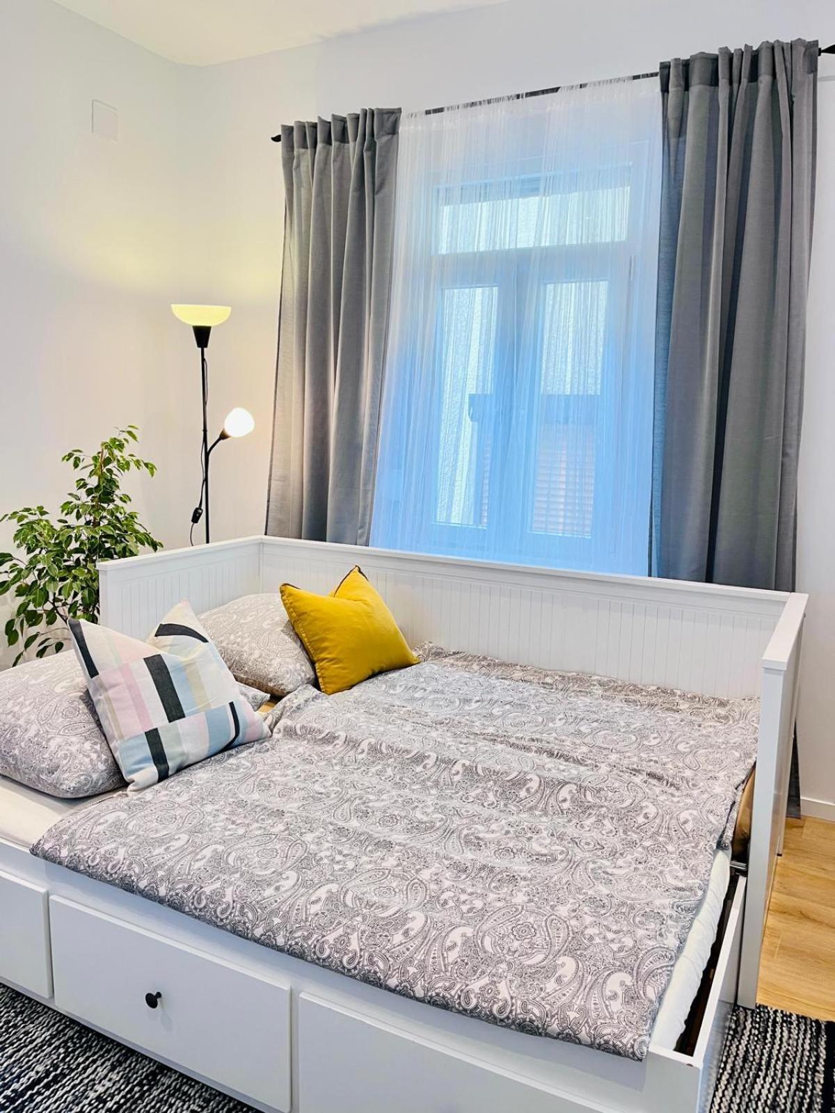 -1-Zentral-Traumwohnung-Rhein オーバーヴェセル エクステリア 写真